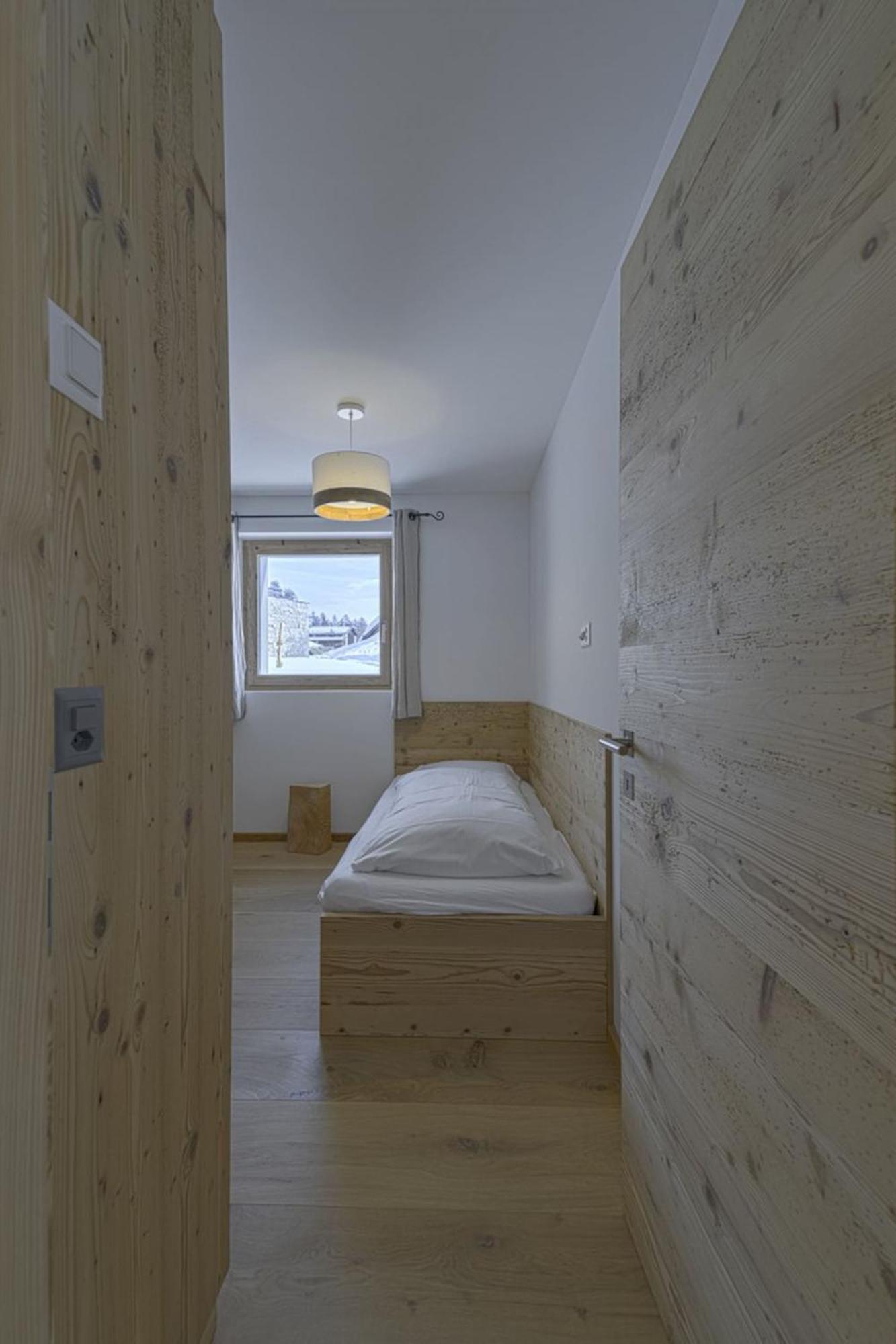 Ferienwohnung Chesa Muntanella - Samedan Exterior foto